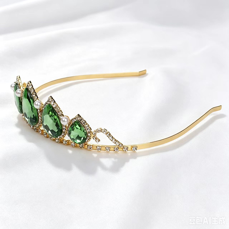 Women'S Accessories Jewelry - Zielona Korona z Kryształkami i Cyrkoniami