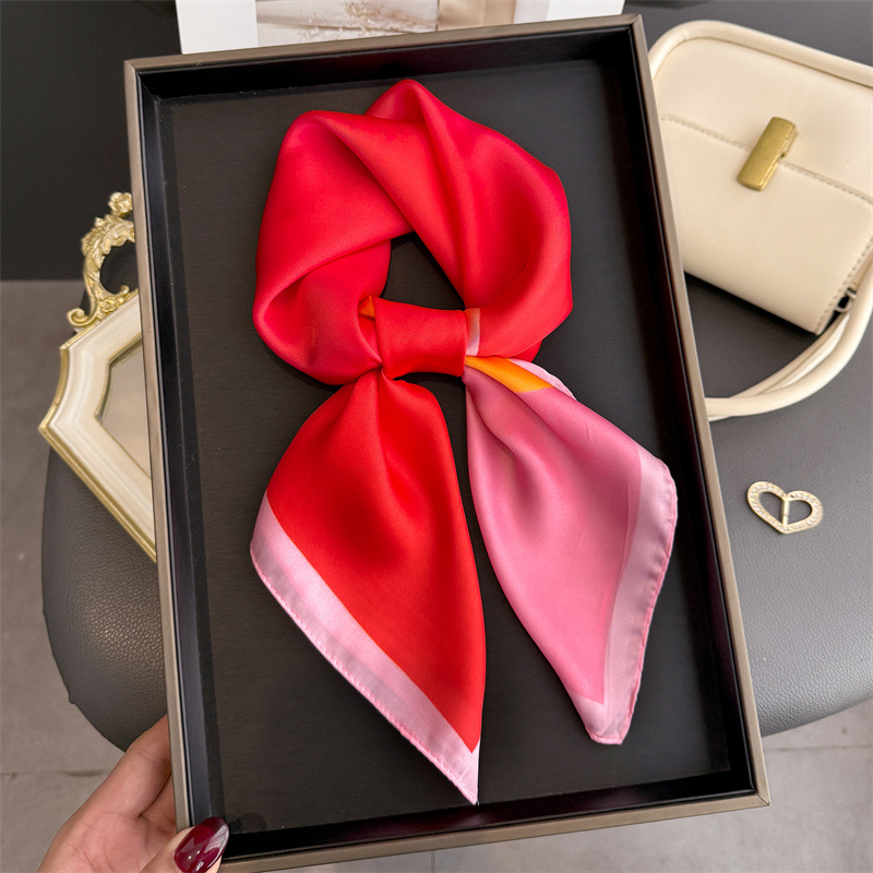 Kwadratowa apaszka z satynoweg – Women'S Vacation Accessories recenzja i cena